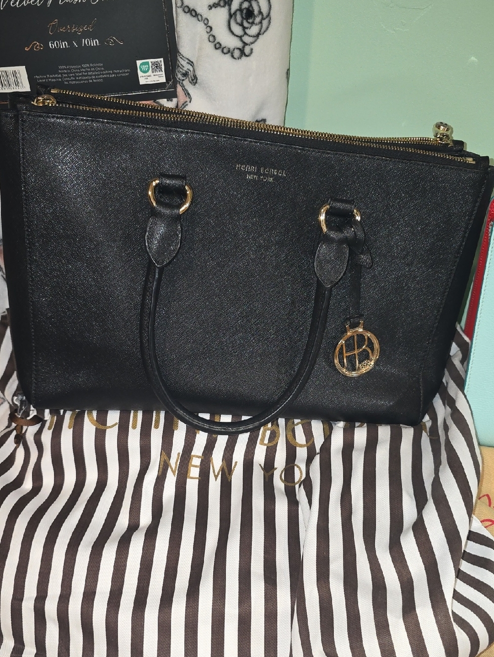 Andre bendell black purse